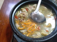 黑松露炖土鸡-阿鹏故事云南野生菌火锅(人民路店)