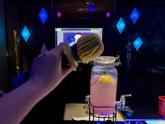 -K+全国连锁KTV(绿地缤纷天地店)