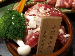 -山川小町·极番烧肉(新地假日广场店)