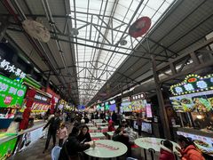 -鸿通城购物中心