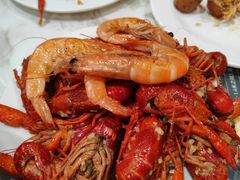 -金马门国际美食百汇(珞喻路店)