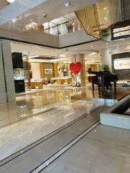 -北京七彩云南翡翠珠宝旗舰店(月坛店)