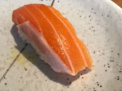 一日直送三文鱼寿司-水之惠鲜鱼料理(王府大街店)