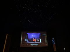 -涨巢·潮玩水疗局