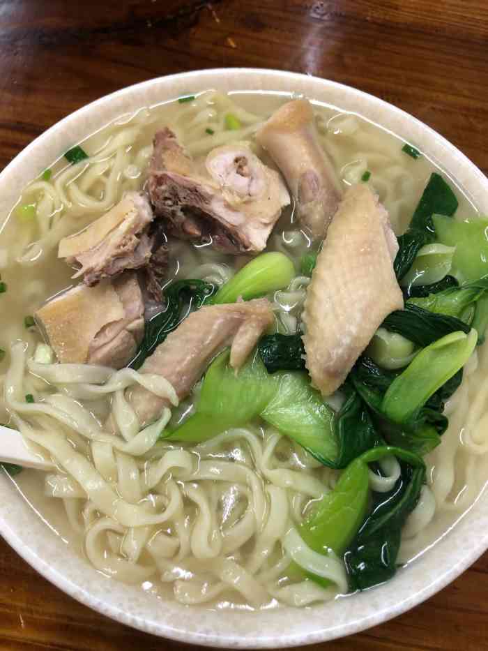 卢桥老鸡汤手擀面(双河路店)-"早时在家,若家母当晚决定煮鸡汤,多半是