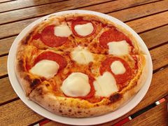 巨眼意式腊肉肠披萨-城市大道红炉披萨烘焙坊