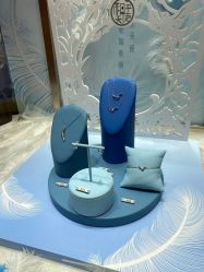 -周大福 CHOW TAI FOOK(新世界百货崇文店)