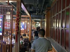 等位区-郑喜旺烧烤(郑州总店)