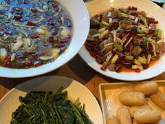 -临界音乐酒馆·小龙虾·江湖菜(华熙LIVE·鱼洞店)