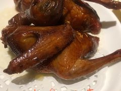 招牌烤乳鸽-石岐佬中山菜馆(张溪店)