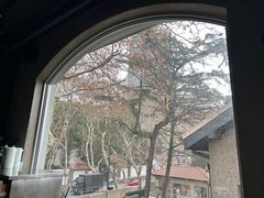 -穹六人间 people 6(岳阳路店)