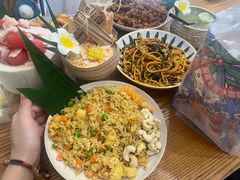 泰式菠萝炒饭-婉泰·特色小吃·舂鸡脚(告庄二店)