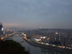 -鹅岭公园瞰胜楼