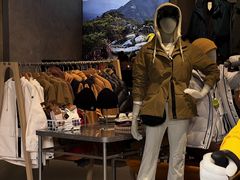 -百年港湾奥特莱斯(香炉礁店)