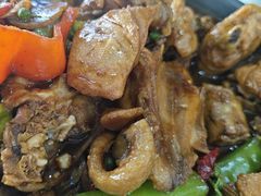 -八两八金·莱芜特色炒鸡(市南漳浦路店)