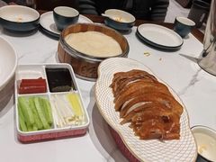 -梅利汴京烤鸭•开封豫菜地标店(东司门店)