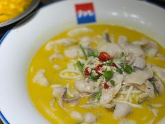 -蜜桃餐厅·伴山(湖滨商业街店)