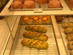 -好利来(上海长宁龙之梦店)