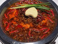 -茅草房·河畔园林火锅