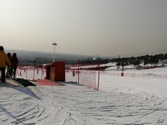 -石京龙滑雪场-停车场