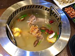 -阿二骨煲(新天地店)