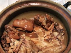 猪手煲土鸡-麓湘小镇(开福万达广场店)