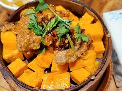 -有红鸡毛店·砂锅菜(抚琴夜市店)
