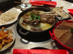 -沪小胖小龙虾(淮海中路旗舰店)