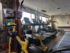 -迈劲健身专业私教(朝青汇店)