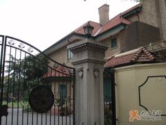 路过兴国宾馆-花马天堂云南餐厅 Lost Heaven(高邮路店)