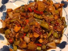 酸豆角炒鸡-侯师傅热炒店(印象城店)