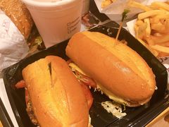 -The Habit Burger Grill 哈比特汉堡(爱琴海店)