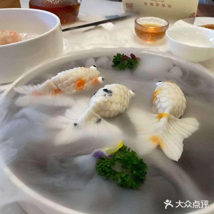 富临美食网红小鲸鱼图片