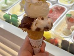 -MADO冰淇淋咖啡馆(淘金店)