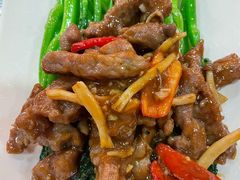 广东芥兰炒牛柳-香江小厨 The Kitchen(香江俱乐部店)
