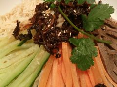 -云海肴·汽锅鸡·云南菜(天山百盛优客店)