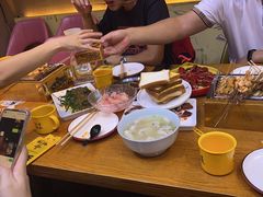 -喝丢一只鞋海鲜烧烤(市场店)