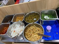 -甘掌门·化州驰名牛杂粉(越秀店)