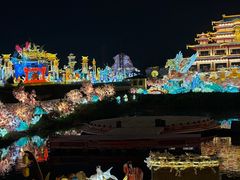-淄博花灯齐彩城
