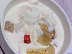 -亚洲国际大酒店·云顶阁旋转自助餐厅
