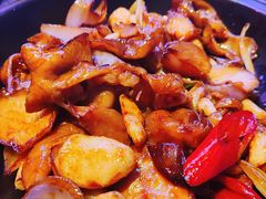 -钳真多钓虾馆·小龙虾海鲜烧烤(九六广场店)