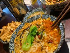 -粉家柳州螺蛳粉(杨宅路店)