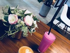 红心火龙果奇亚籽奶昔-VESH COFFEE(定西路店)