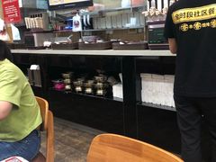 -南城香·饭香串香馄饨香(青年路店)