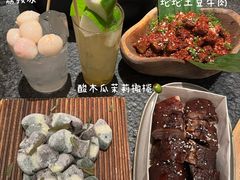 -三出山火锅(南京万象天地店)