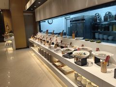 -鱼鲜饭香·招牌汽锅剁椒鱼头王