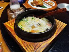 蒙自过桥米线-麦麦山云南菜(复地活力城店)