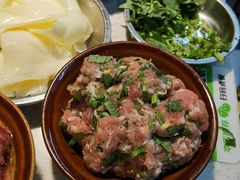 香菜丸子-电台巷火锅(静安店)