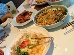 -红樱桃·欢乐餐厅(太原里店)