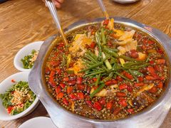 -乡土特色.冷锅鱼.牦牛肉汤锅